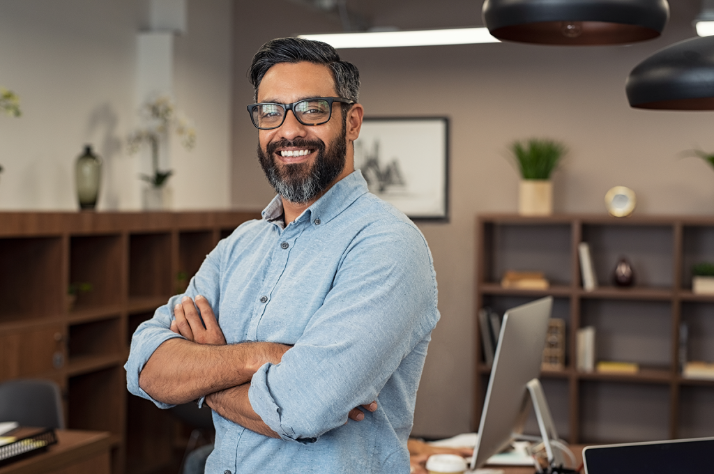 Happy appraiser saving time with DataMaster