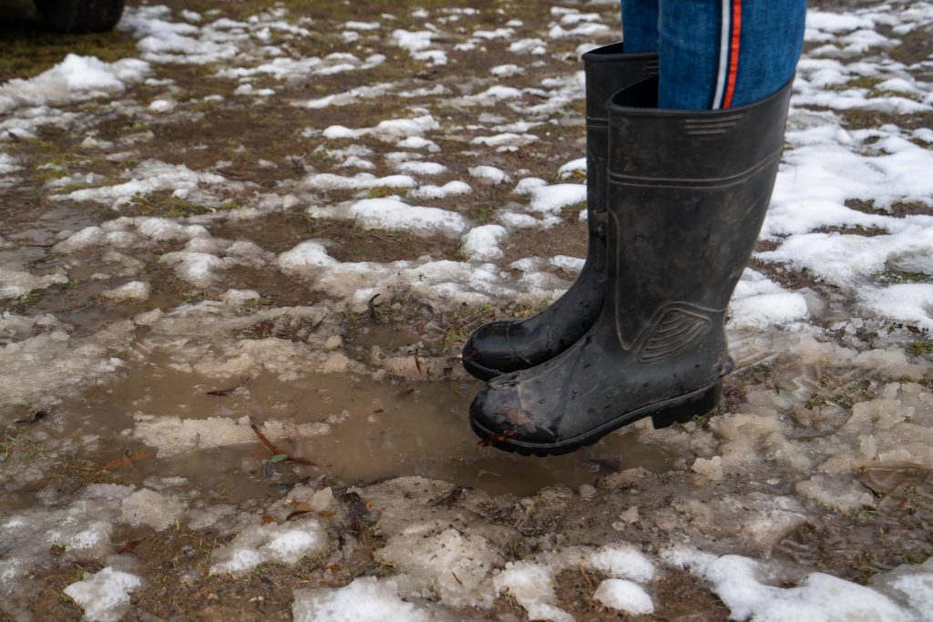 $100 rubber appraiser boots!